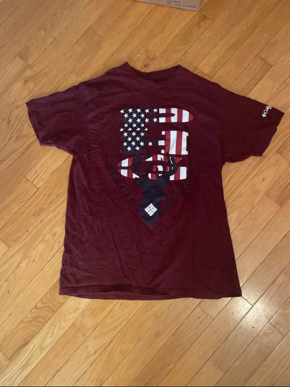 Columbia Men's Maroon Graphic Tee with American Flag Design